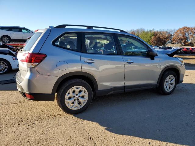  SUBARU FORESTER 2020 Серебристый