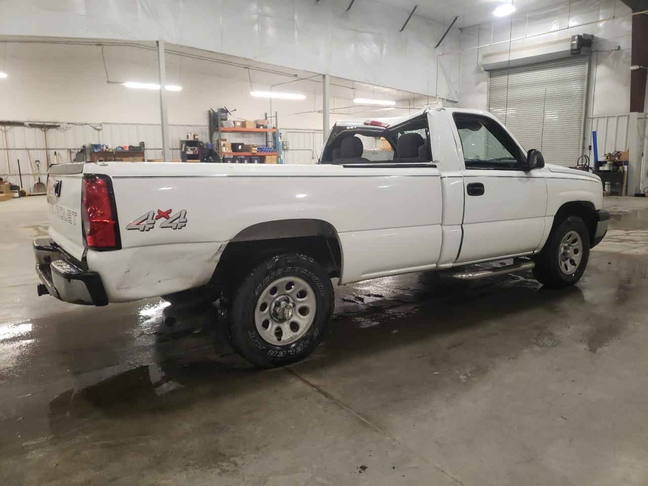2006 Chevrolet Silverado - Image 3