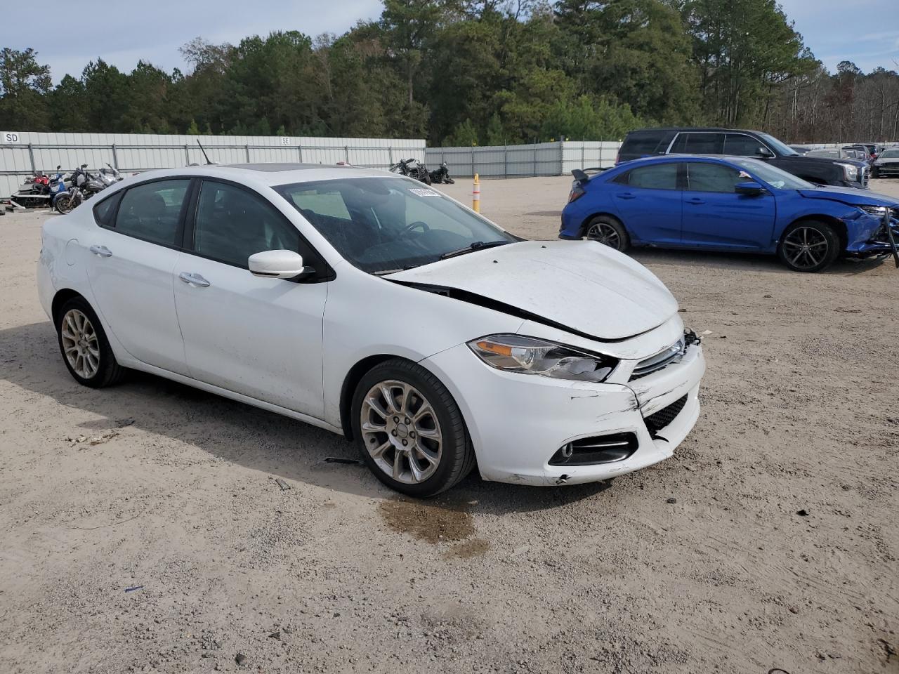 VIN 1C3CDFCB2FD405977 2015 DODGE DART no.4