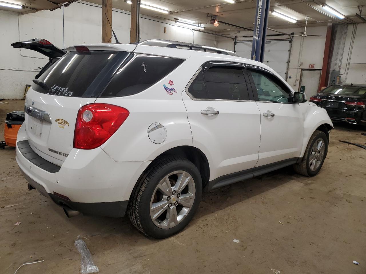 2010 Chevrolet Equinox - Image 3