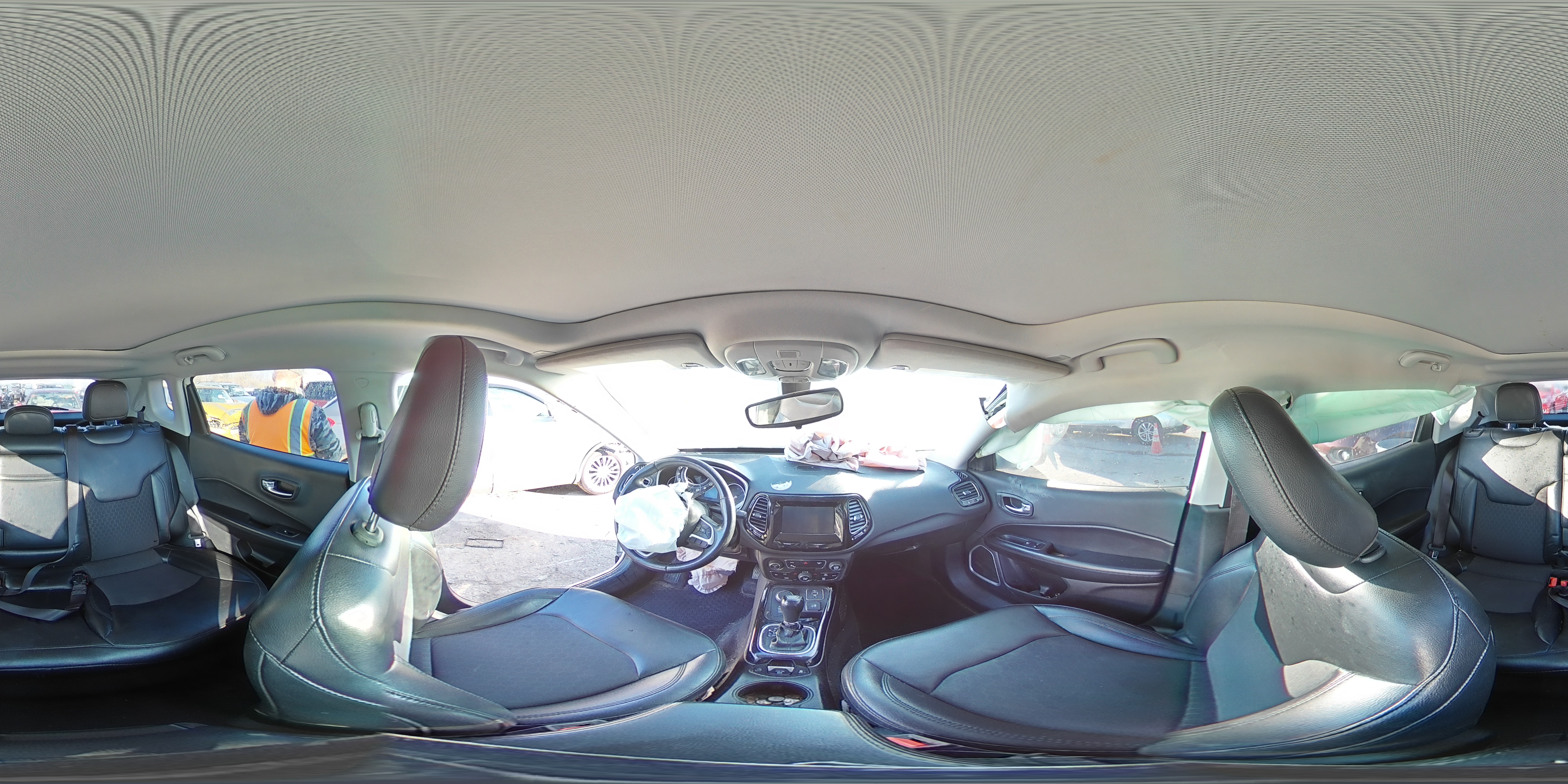 2019 Jeep Compass - Image 16