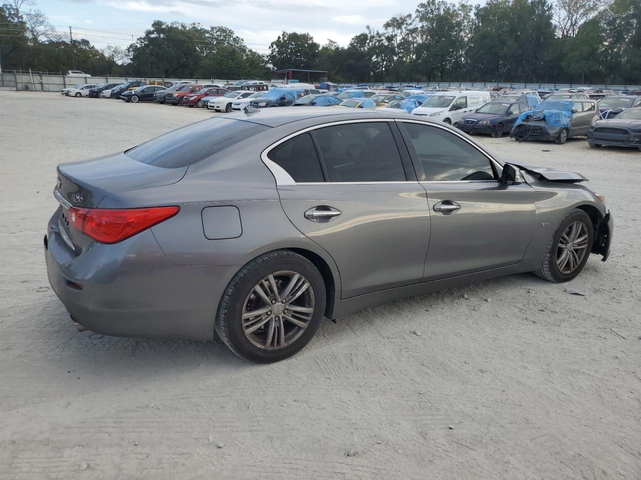 2017 Infiniti Q50 - Image 3
