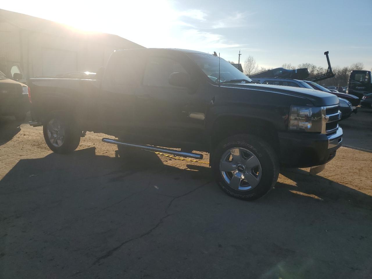 2010 Chevrolet Silverado - Image 4