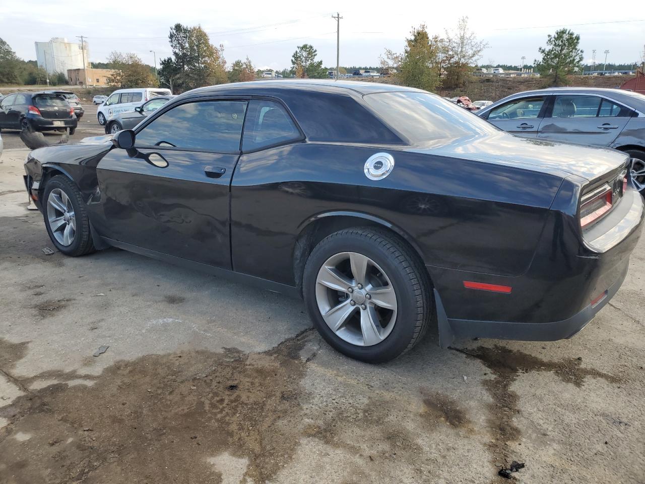 2016 Dodge Challenger - Image 2