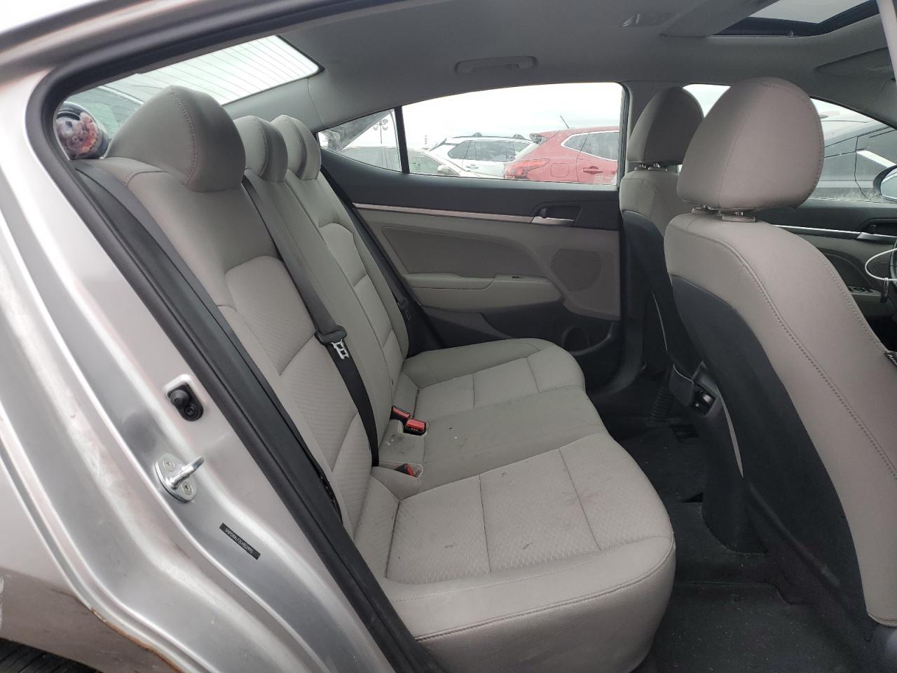2020 Hyundai Elantra - Image 10