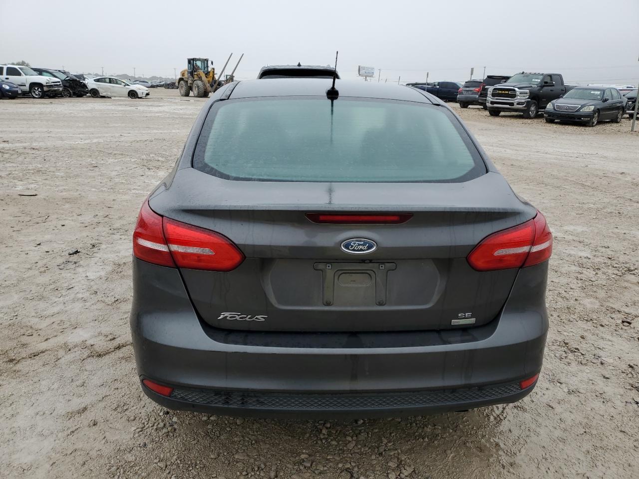2017 Ford Focus - Image 6