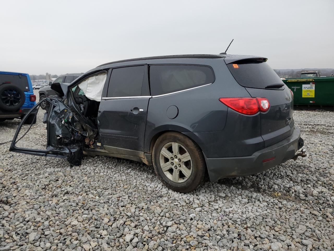 2009 Chevrolet Traverse - Image 2