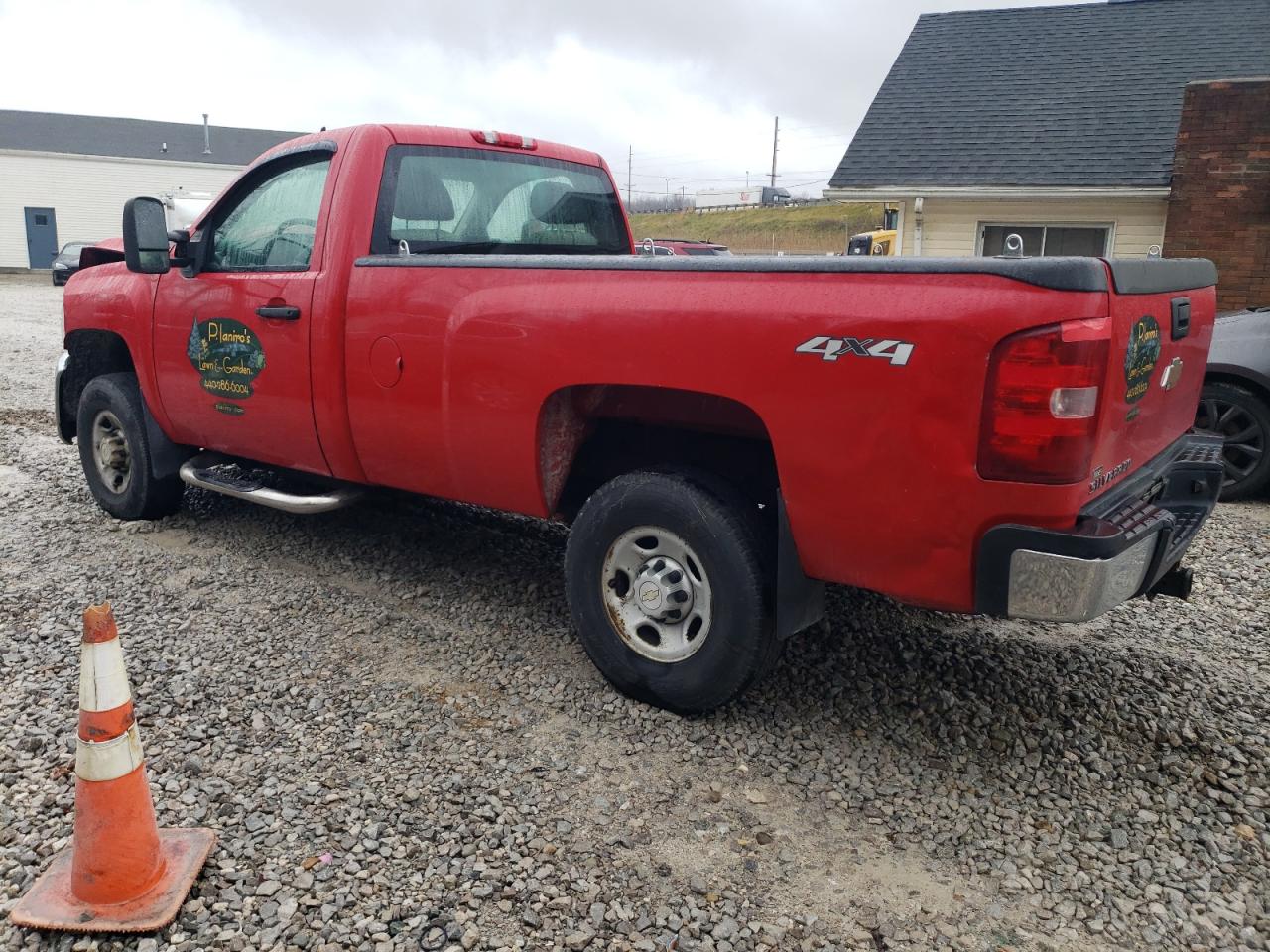 2009 Chevrolet Silverado - Image 2