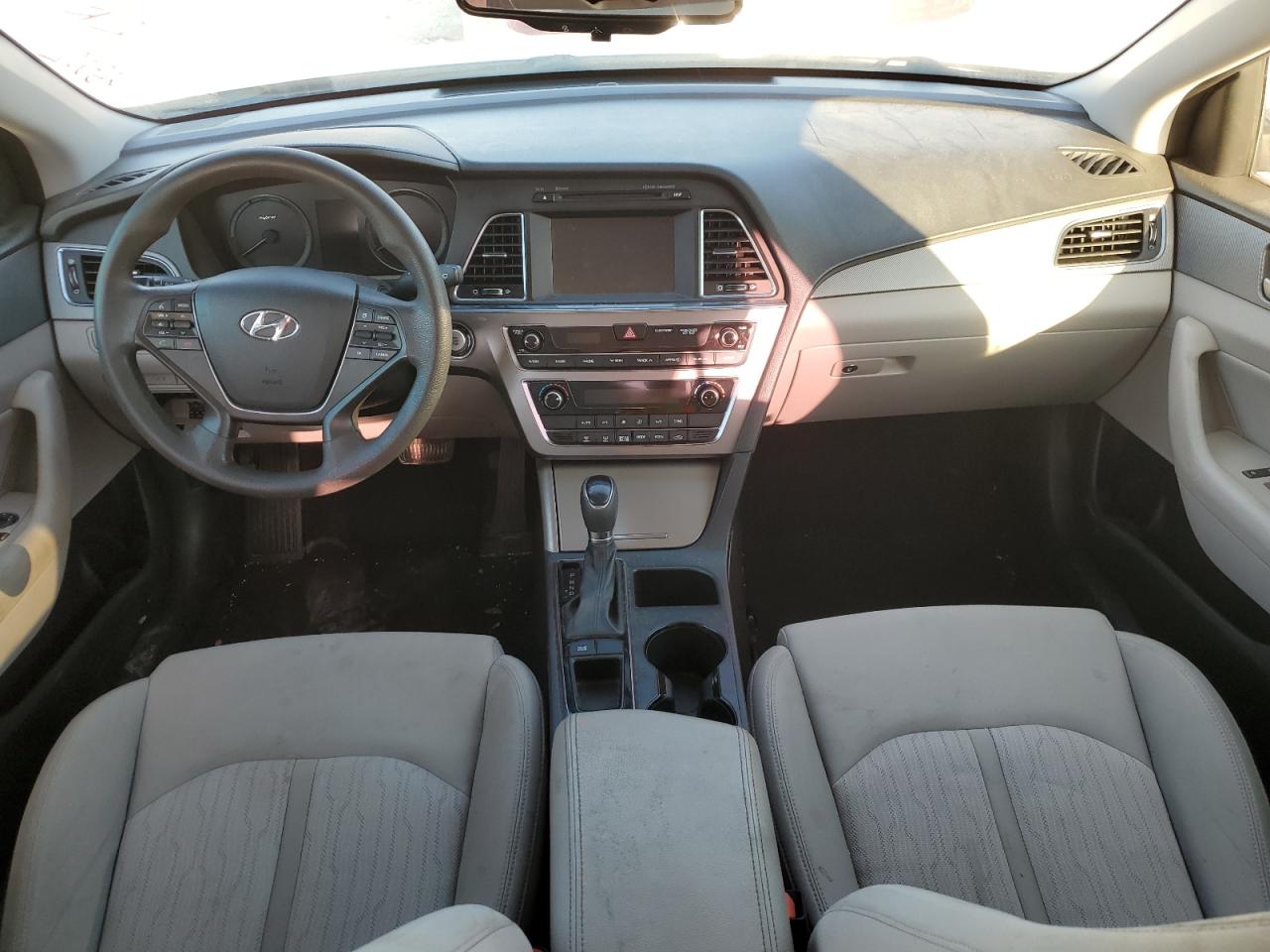 2017 Hyundai Sonata - Image 8