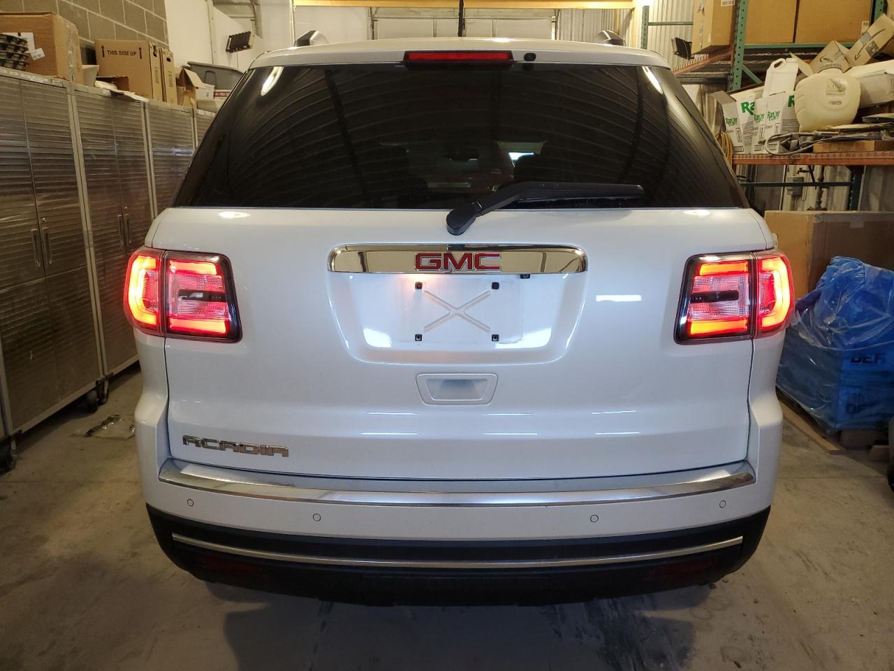 2015 GMC Acadia - Image 6