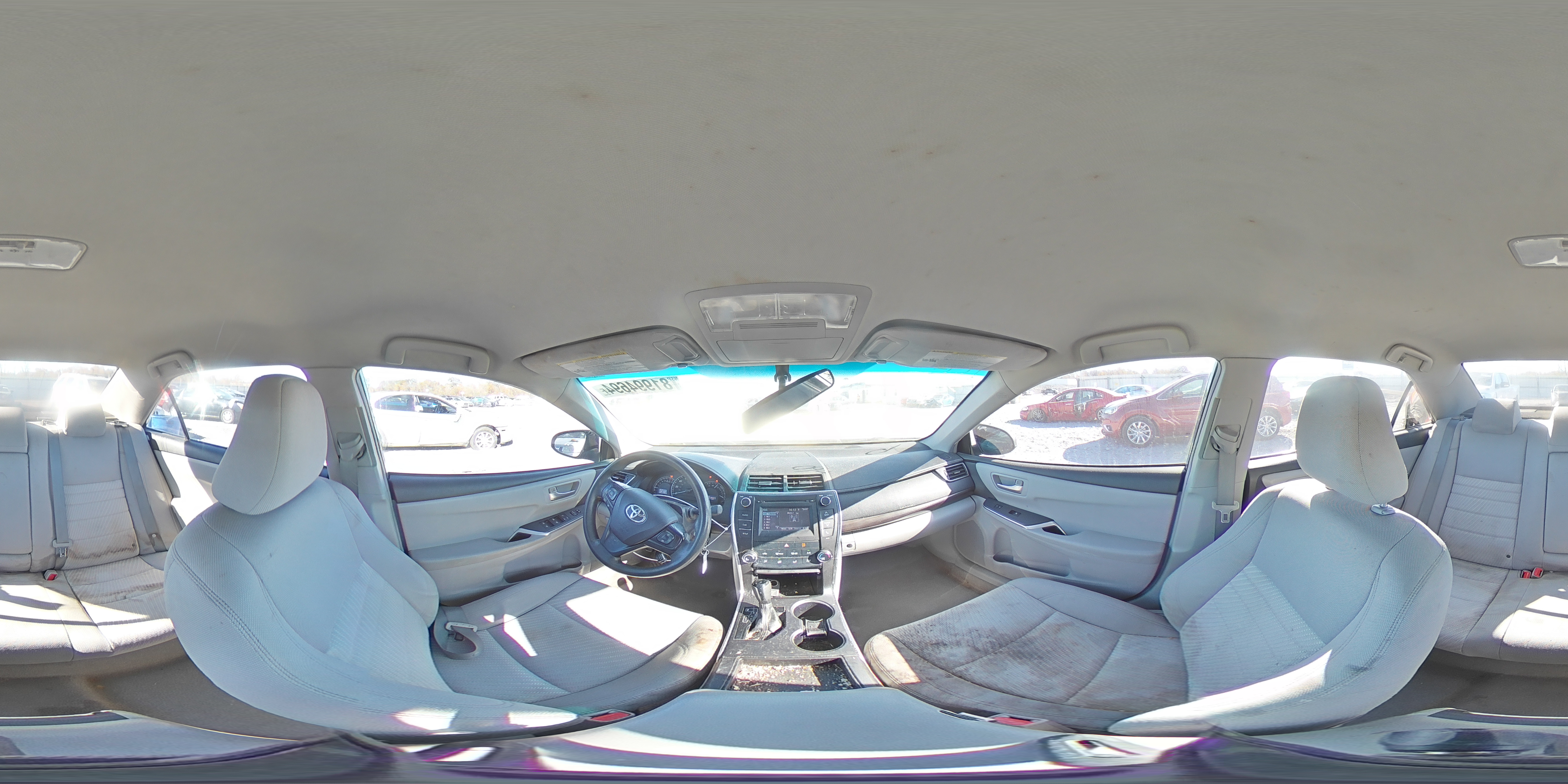 2015 Toyota Camry - Image 12