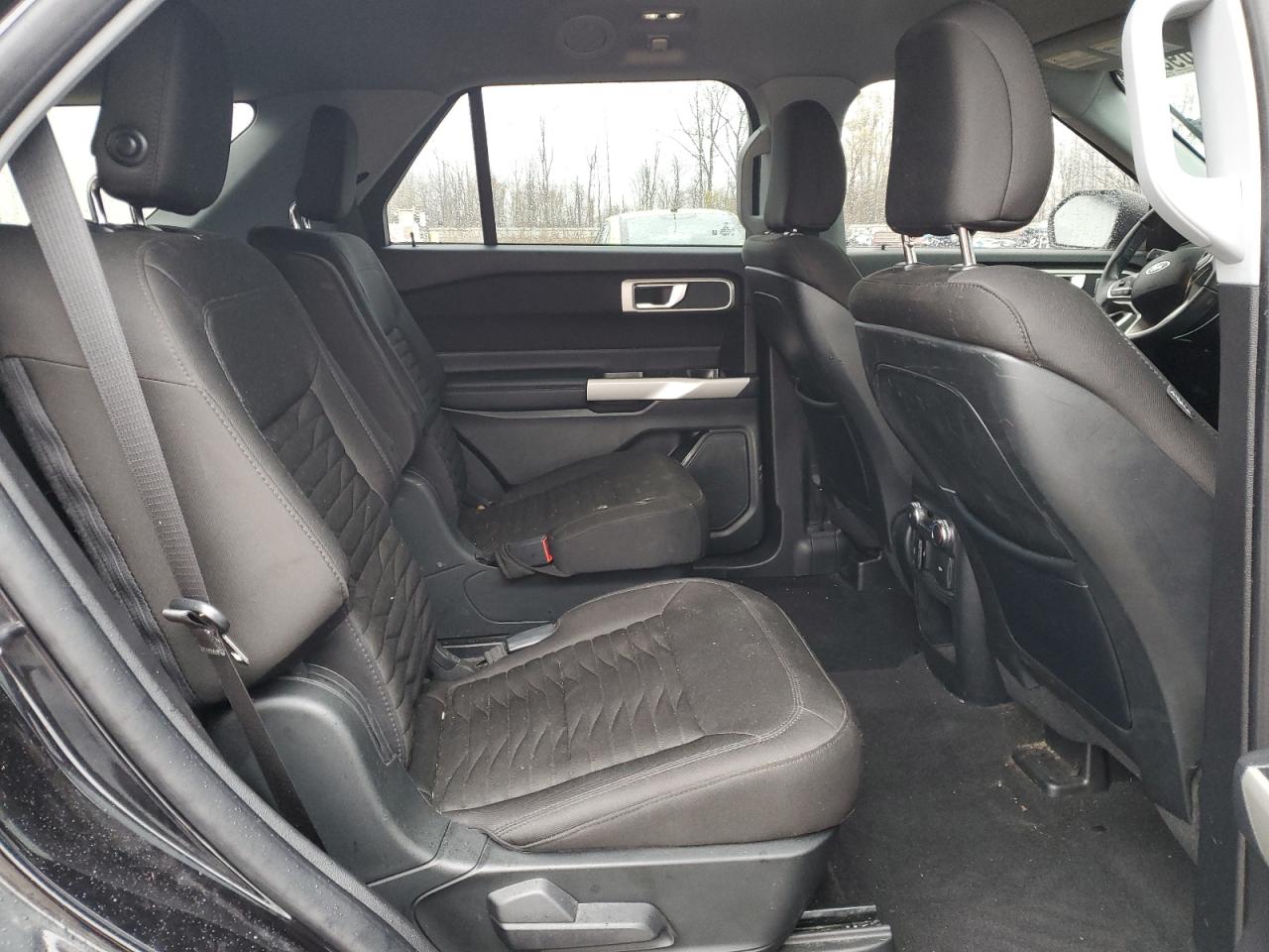 2020 Ford Explorer - Image 11