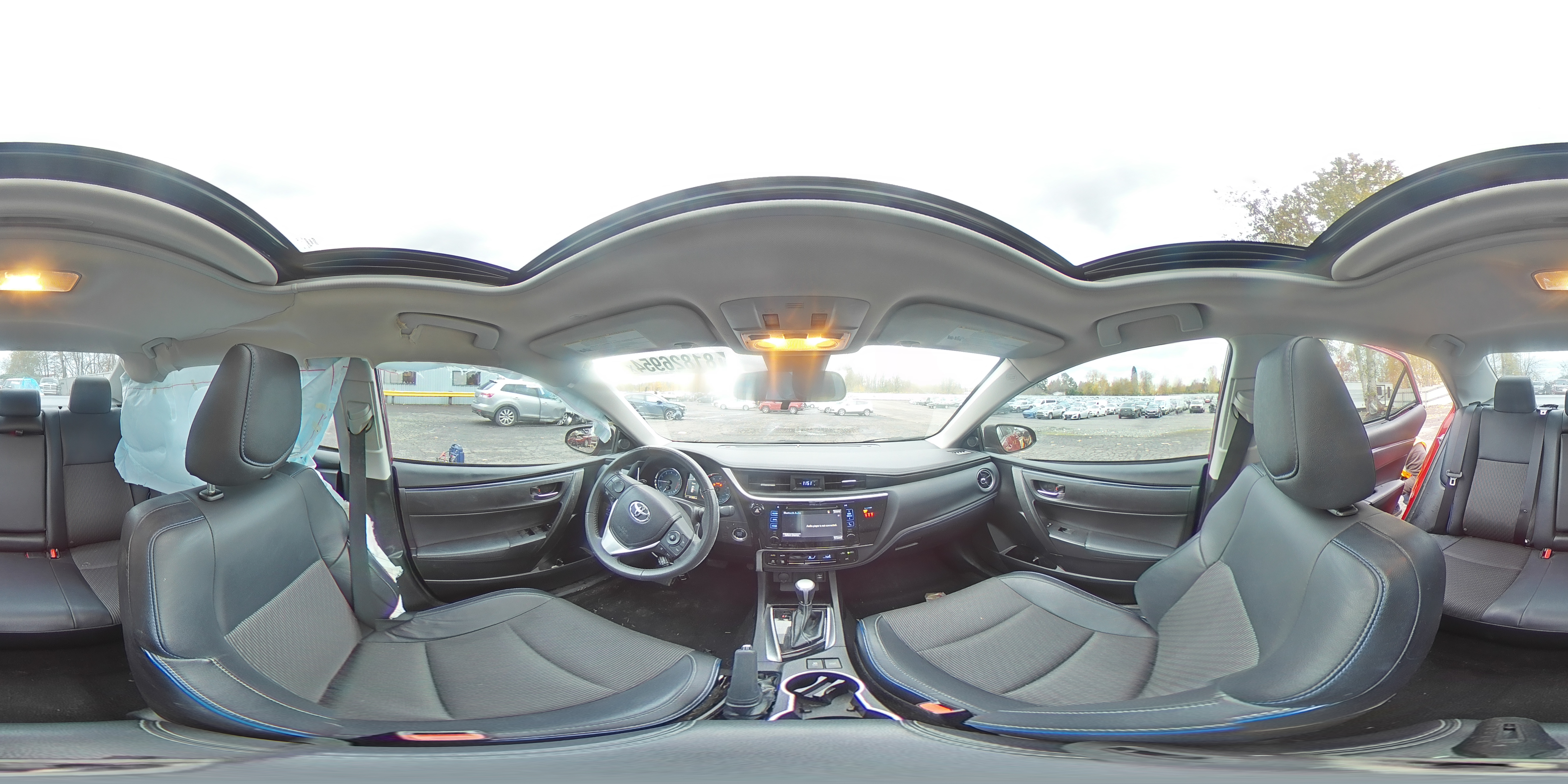 2018 Toyota Corolla - Image 13