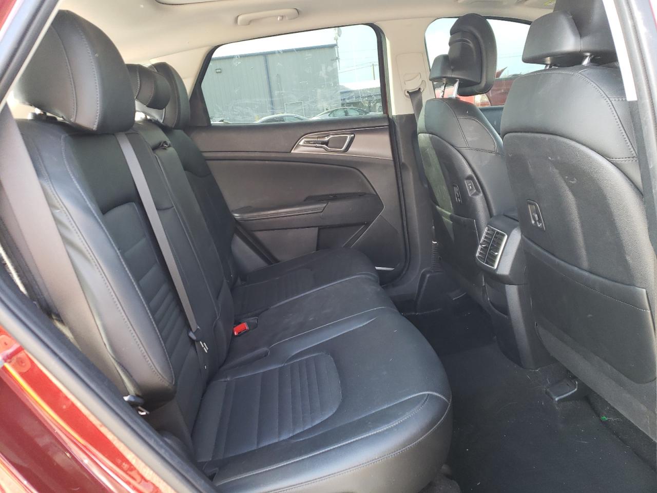2023 Kia Sportage - Image 10