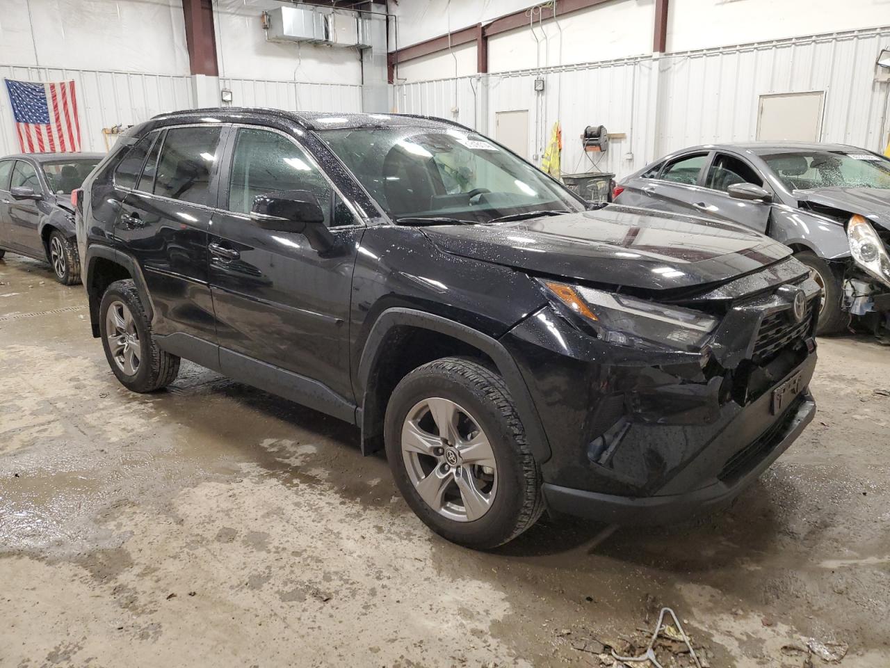 2023 Toyota RAV 4 - Image 4