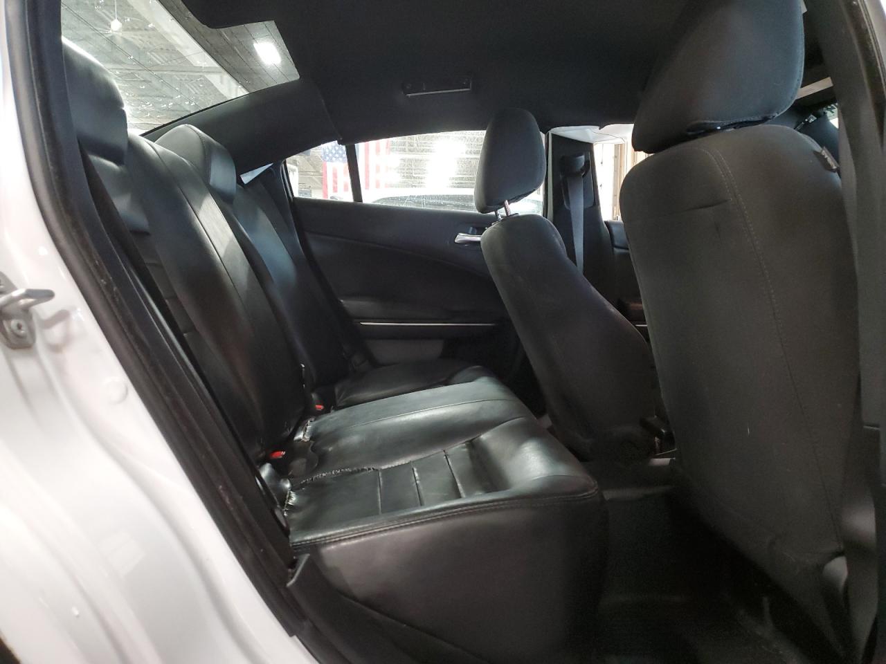 2019 Dodge Charger - Image 10