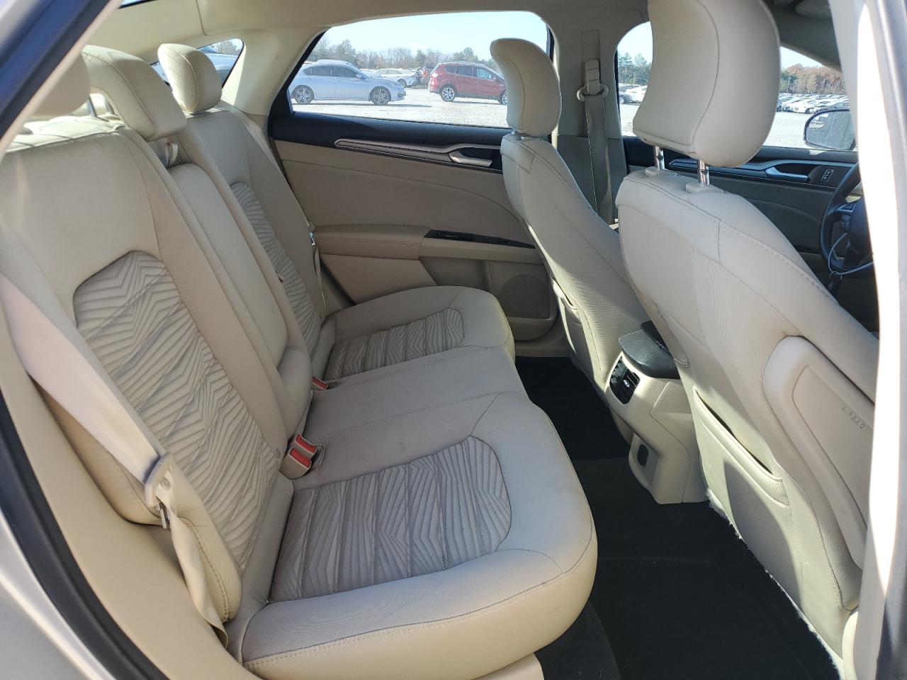 2016 Ford Fusion - Image 10