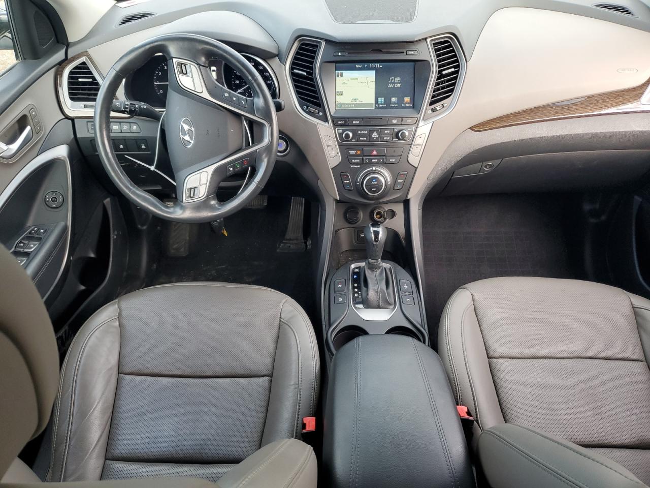 2017 Hyundai Santa Fe - Image 8