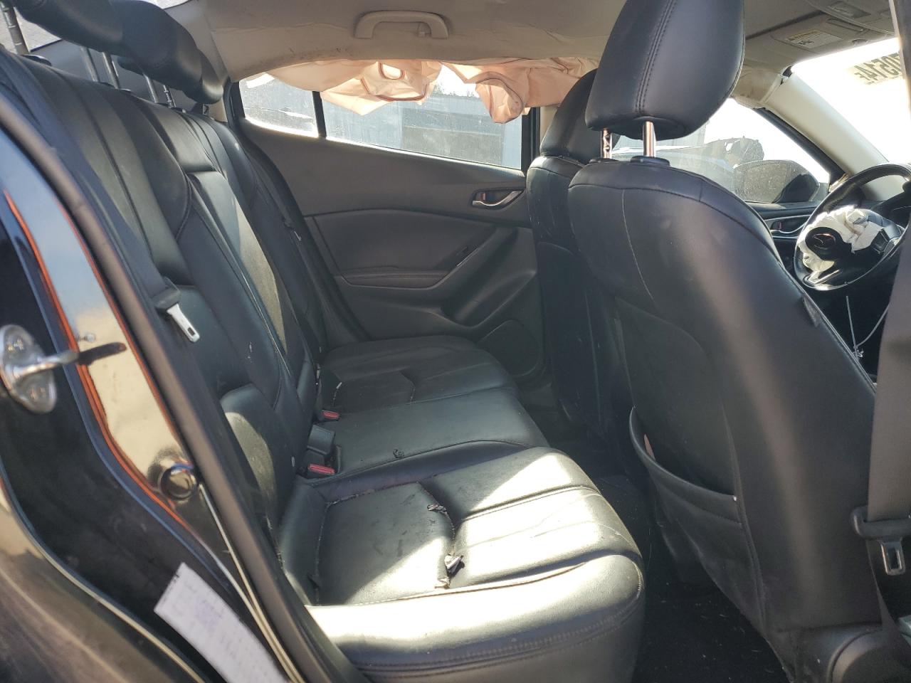 2018 Mazda 3 - Image 10