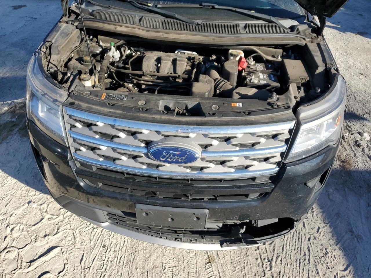 2018 Ford Explorer - Image 12