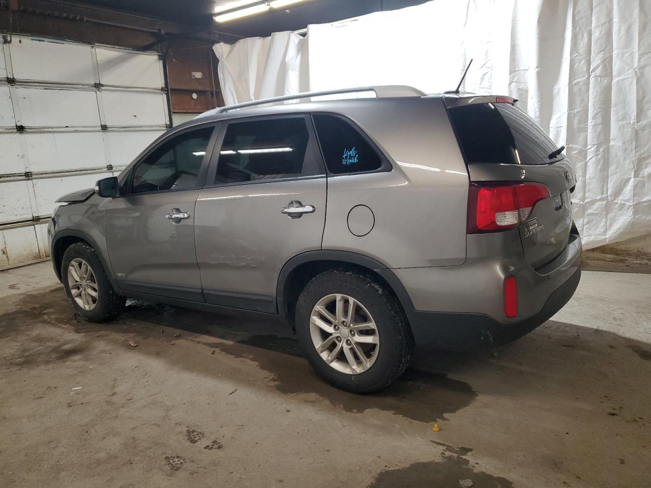 2015 Kia Sorento - Image 2