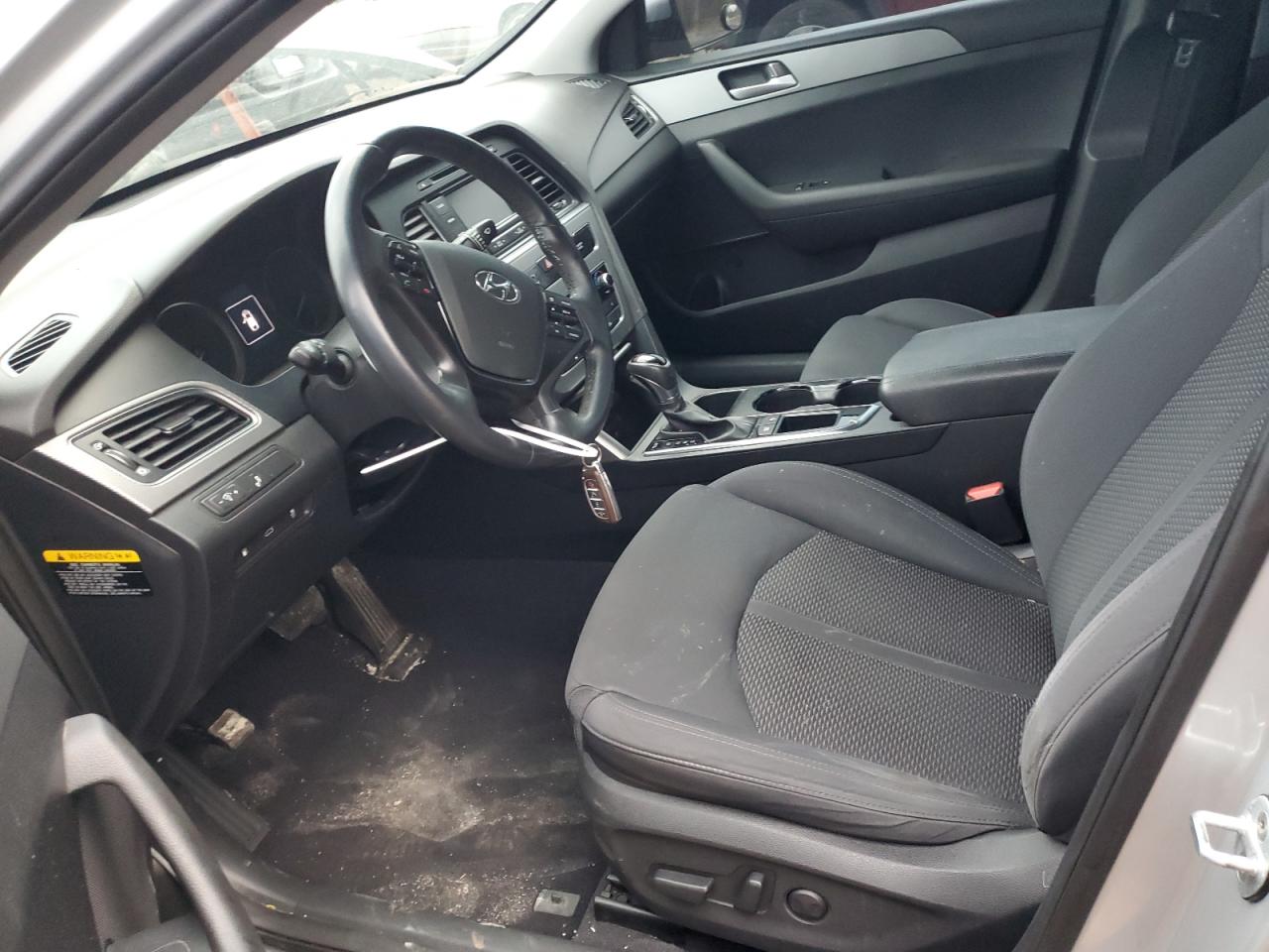 2017 Hyundai Sonata - Image 7