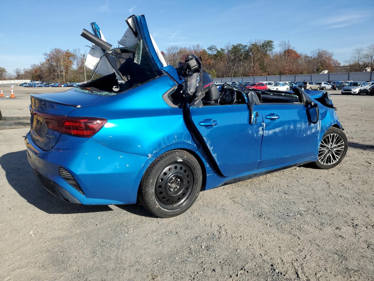 2023 Kia Forte - Image 3