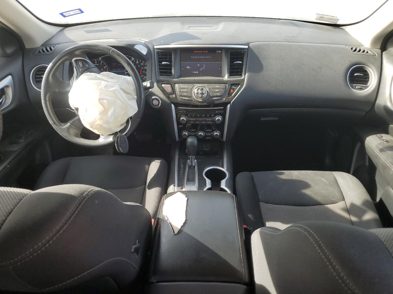 2018 Nissan Pathfinder S VIN: 5N1DR2MN8JC639652 Lot: 82783654