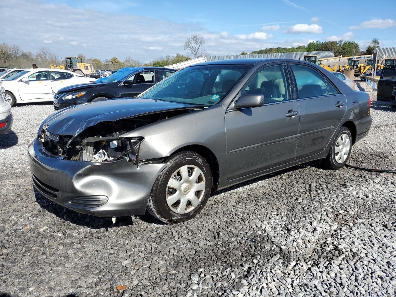 2004 Toyota Camry Le VIN: 4T1BE32K84U811193 Lot: 81281774