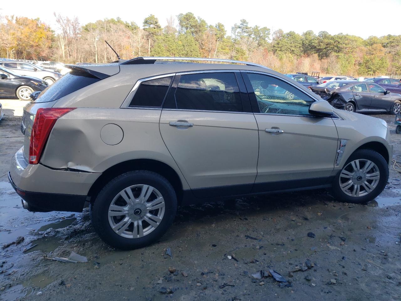 2010 Cadillac SRX - Image 3