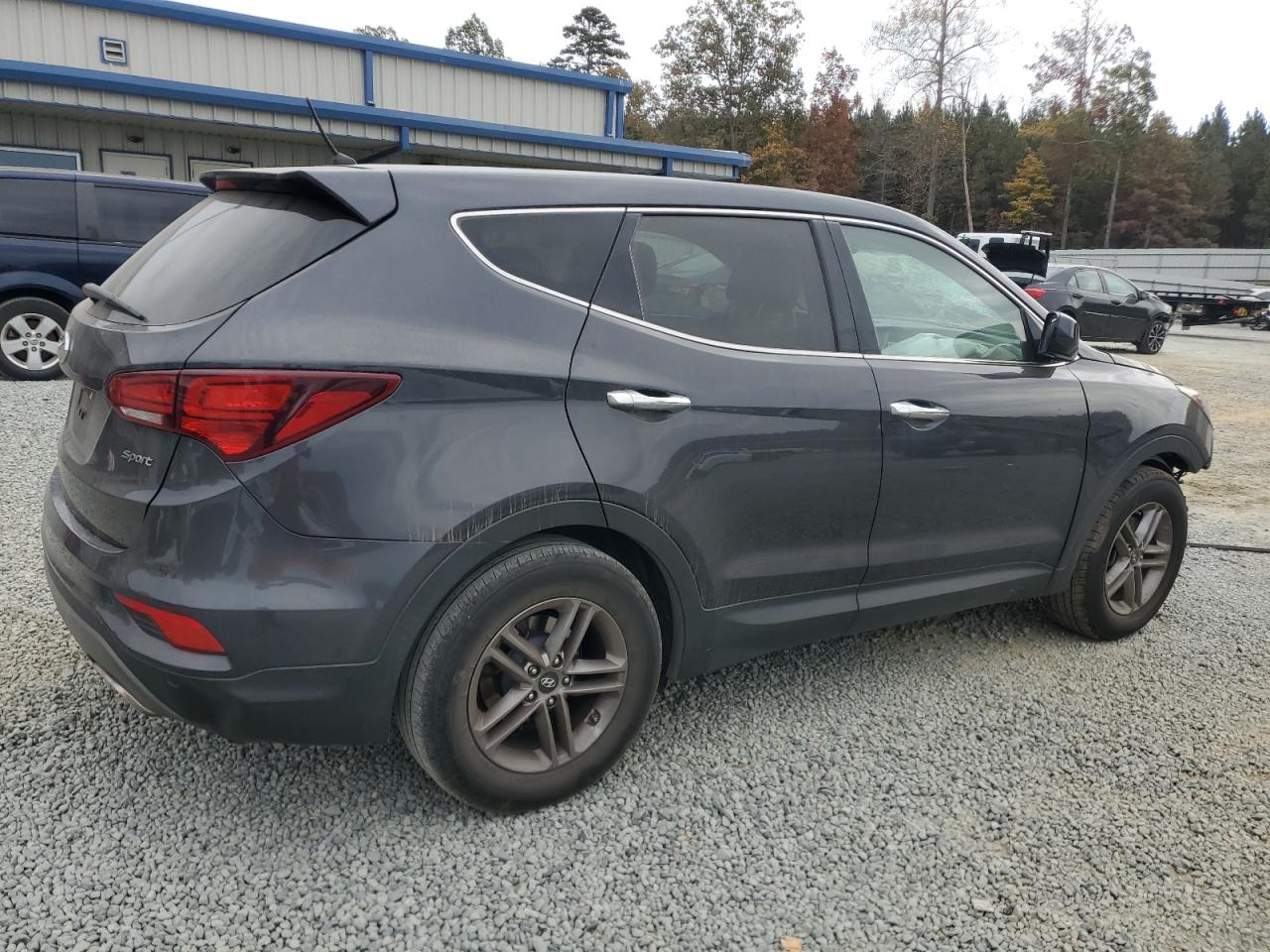 VIN 5XYZT3LB8JG566142 2018 HYUNDAI SANTA FE no.3