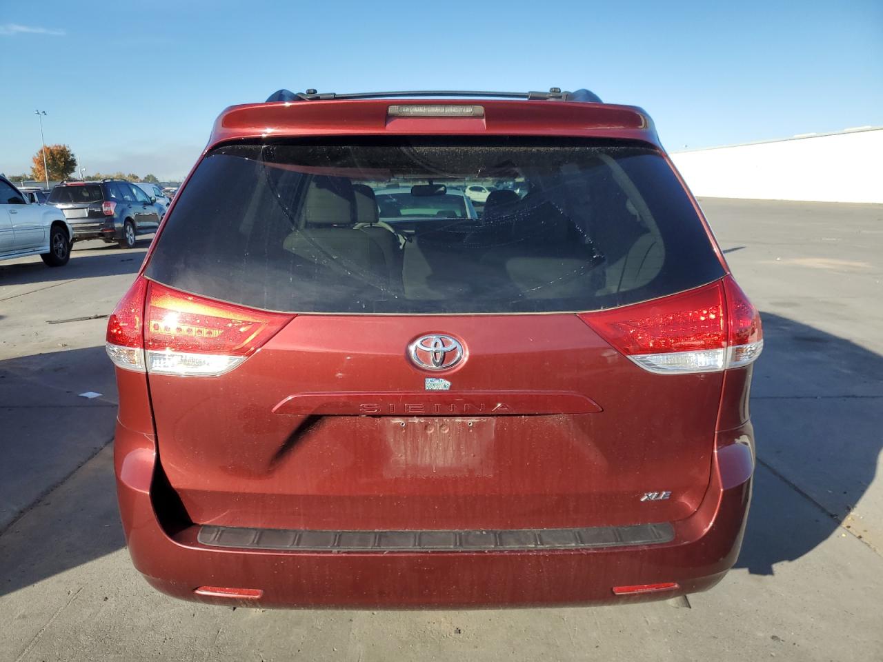 2013 Toyota Sienna Xle VIN: 5TDYK3DC4DS389764 Lot: 81547504