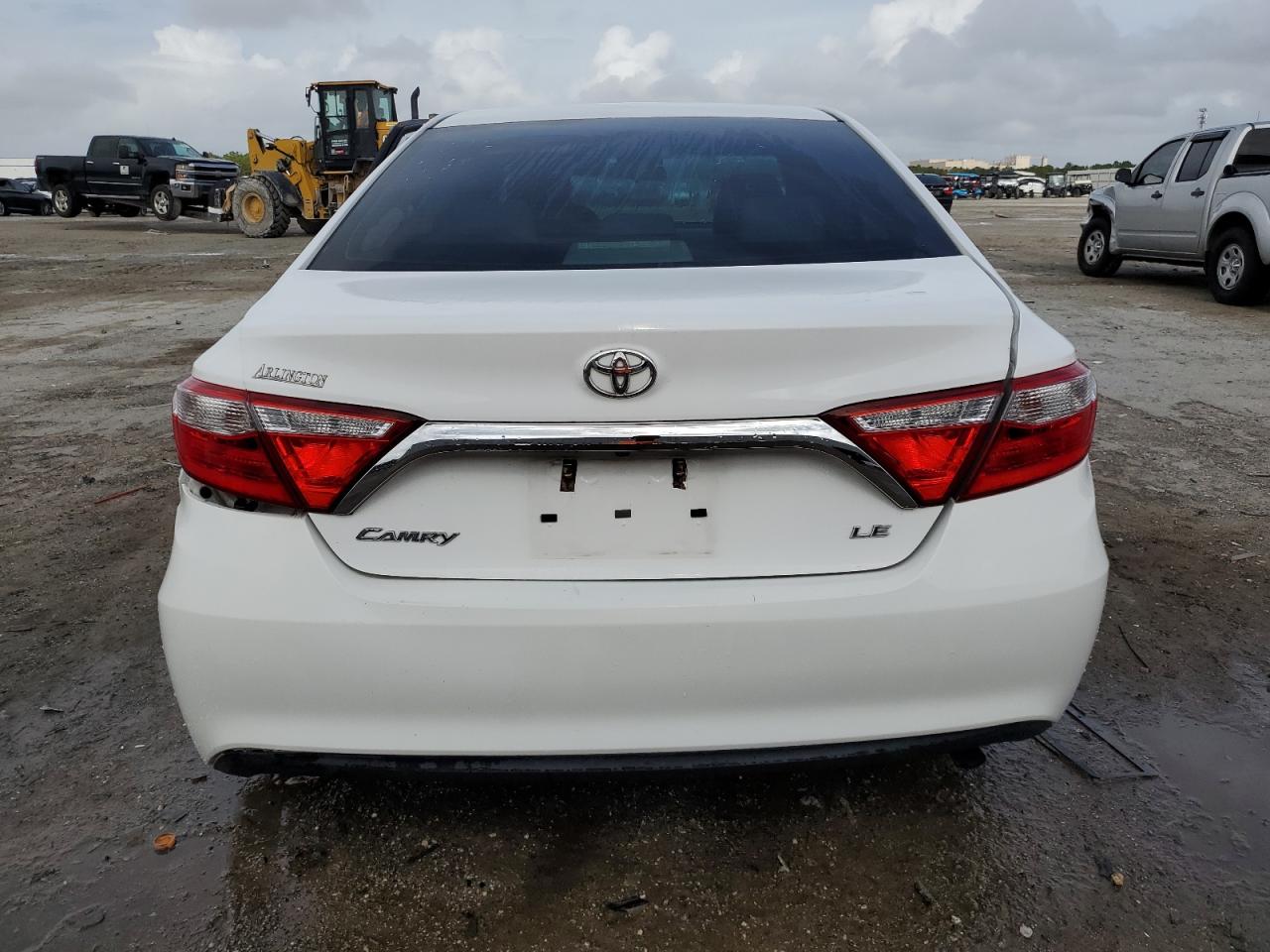 VIN 4T1BF1FK8GU507037 2016 TOYOTA CAMRY no.6