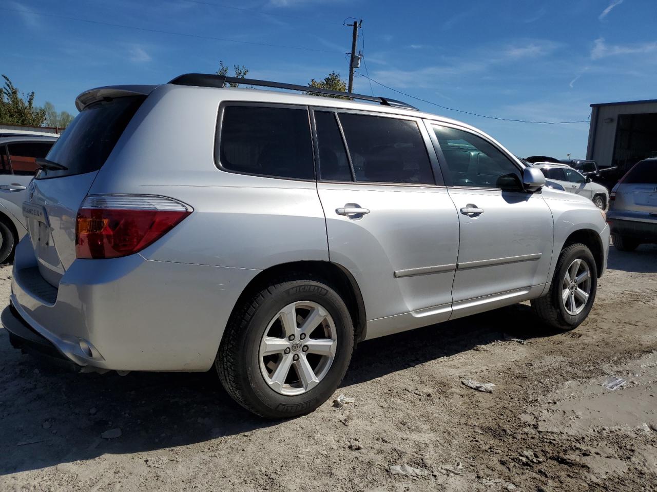 2010 Toyota Highlander - Image 3