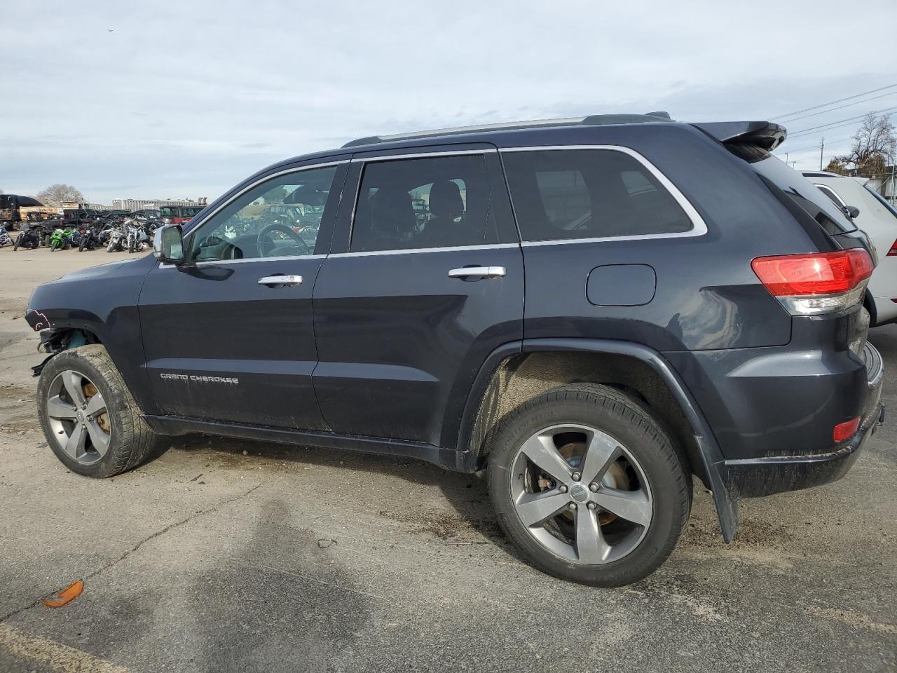2015 Jeep Grand Cherokee - Image 2