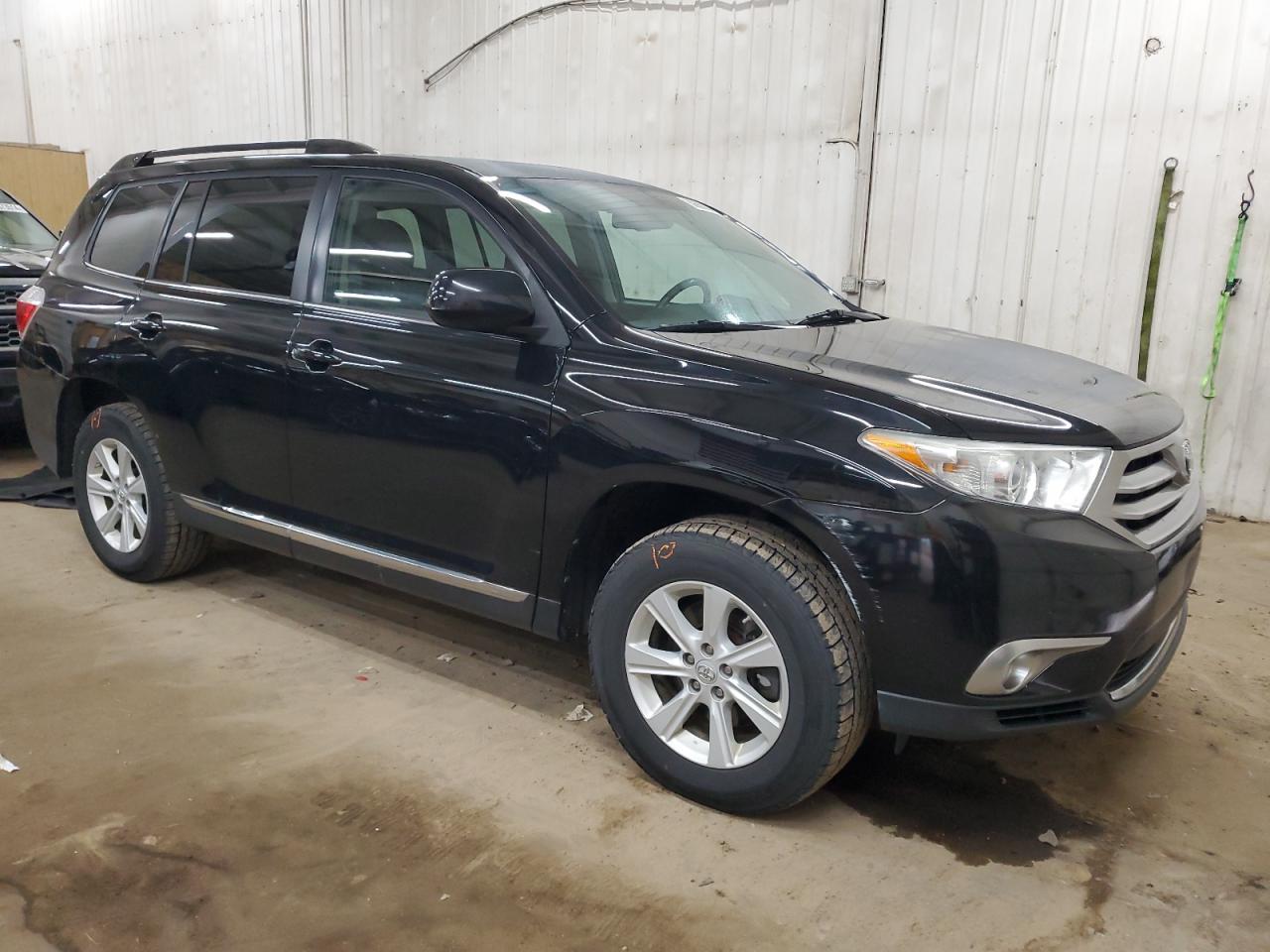 2011 Toyota Highlander - Image 4