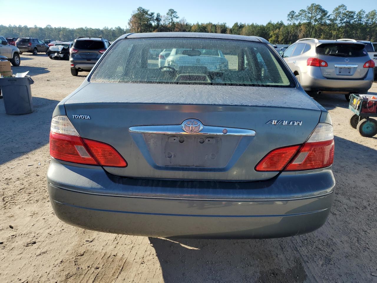 2004 Toyota Avalon - Image 6