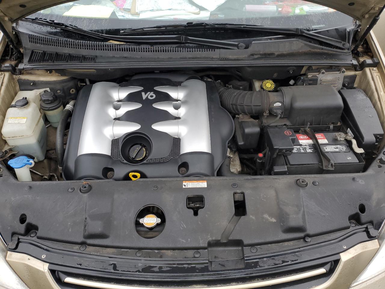 2007 Kia Sedona - Image 12
