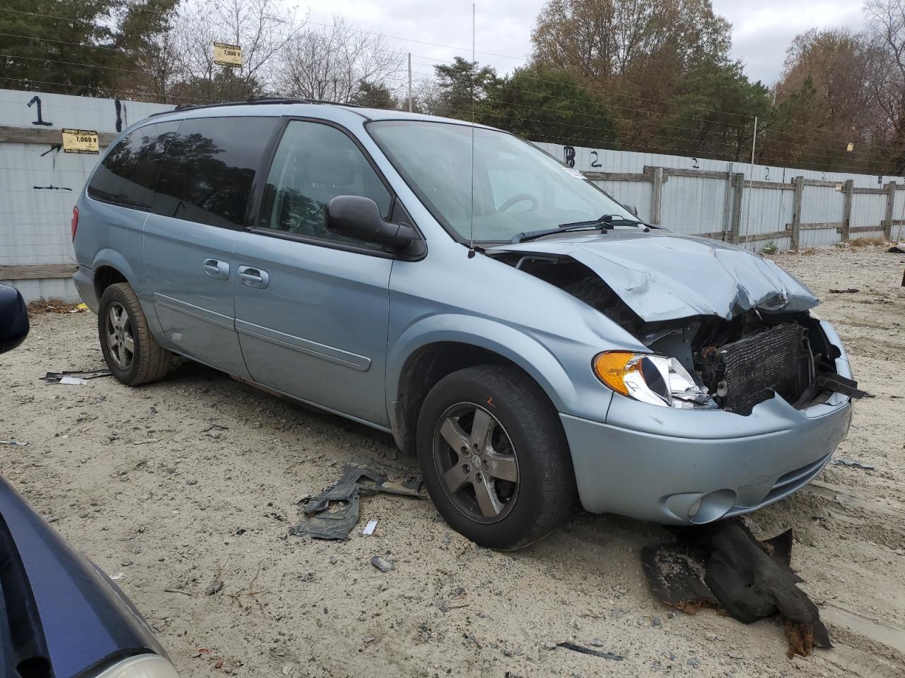2006 Dodge Caravan - Image 4