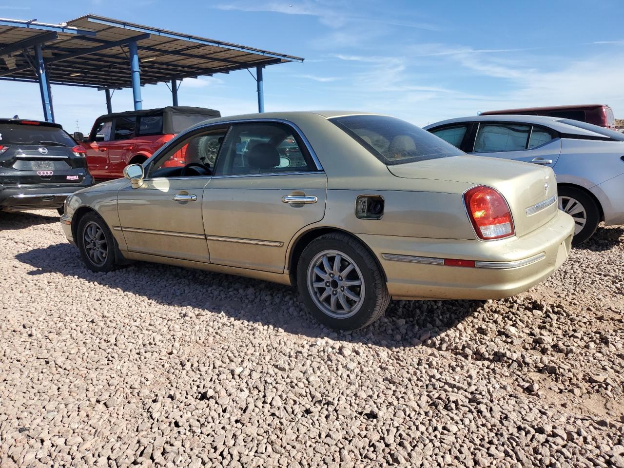 2003 Hyundai Grandeur - Image 2