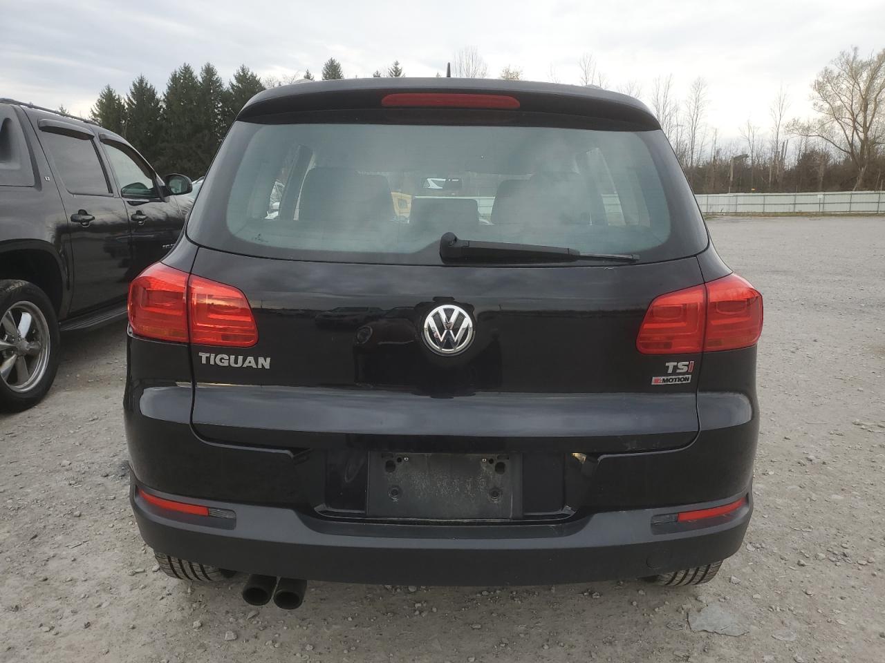 2016 Volkswagen Tiguan S VIN: WVGBV7AX8GW013838 Lot: 76902074