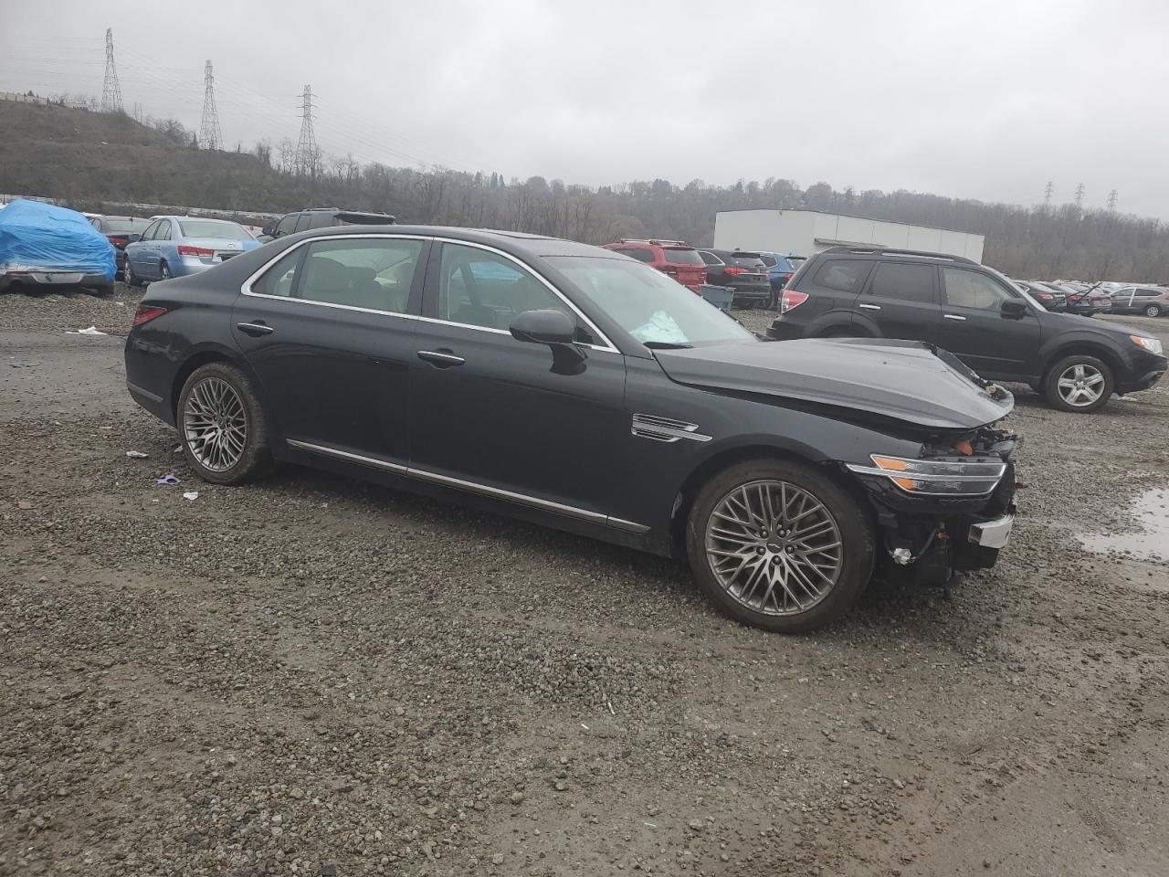 2022 Genesis G90 - Image 4