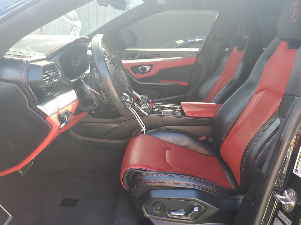 2019 Lamborghini Urus - Image 7