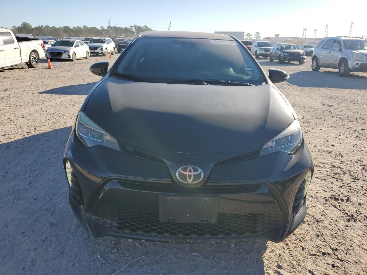 VIN 5YFBURHE2JP763680 2018 TOYOTA COROLLA no.5