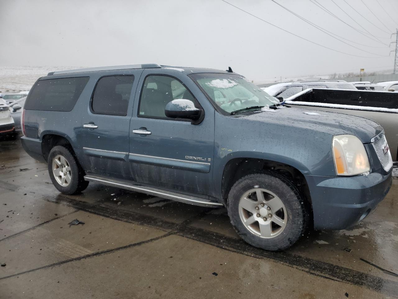 2007 GMC Yukon - Image 4