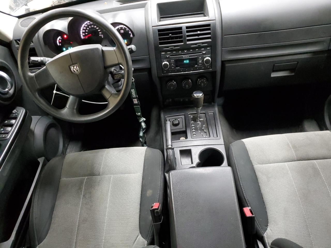 2008 Dodge Nitro - Image 8