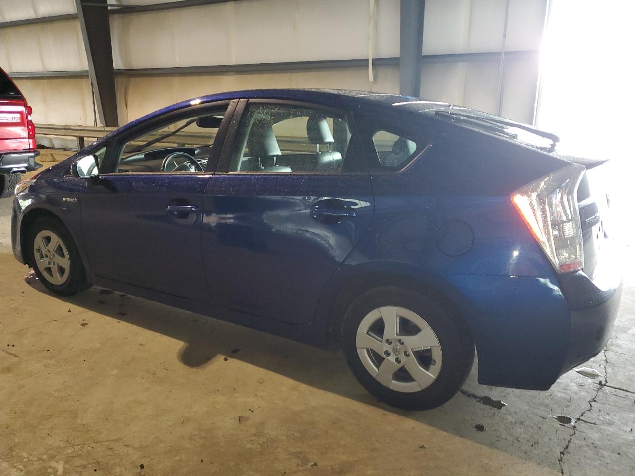 2010 Toyota Prius - Image 2
