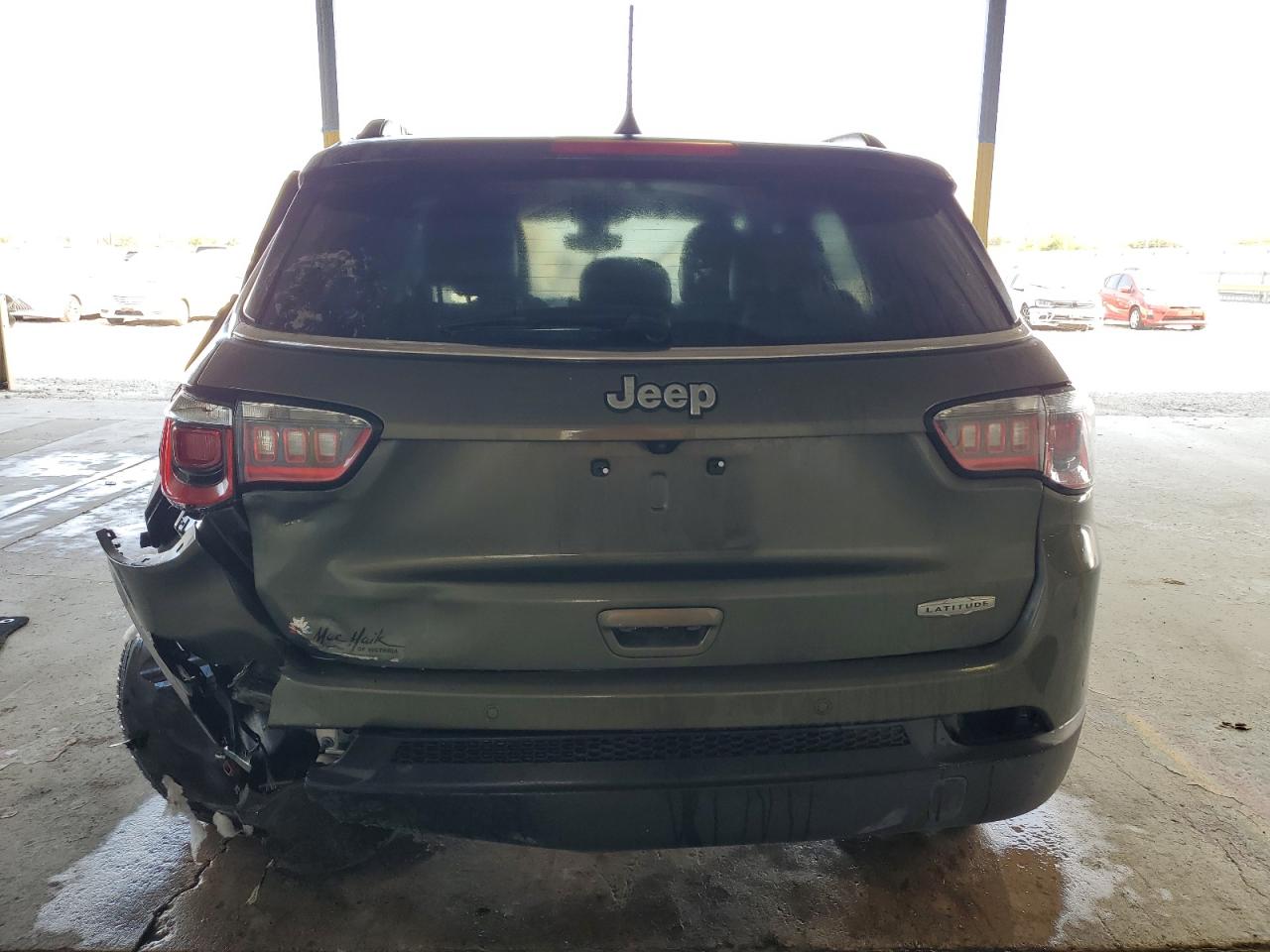 VIN 3C4NJCBB4JT105938 2018 JEEP COMPASS no.6