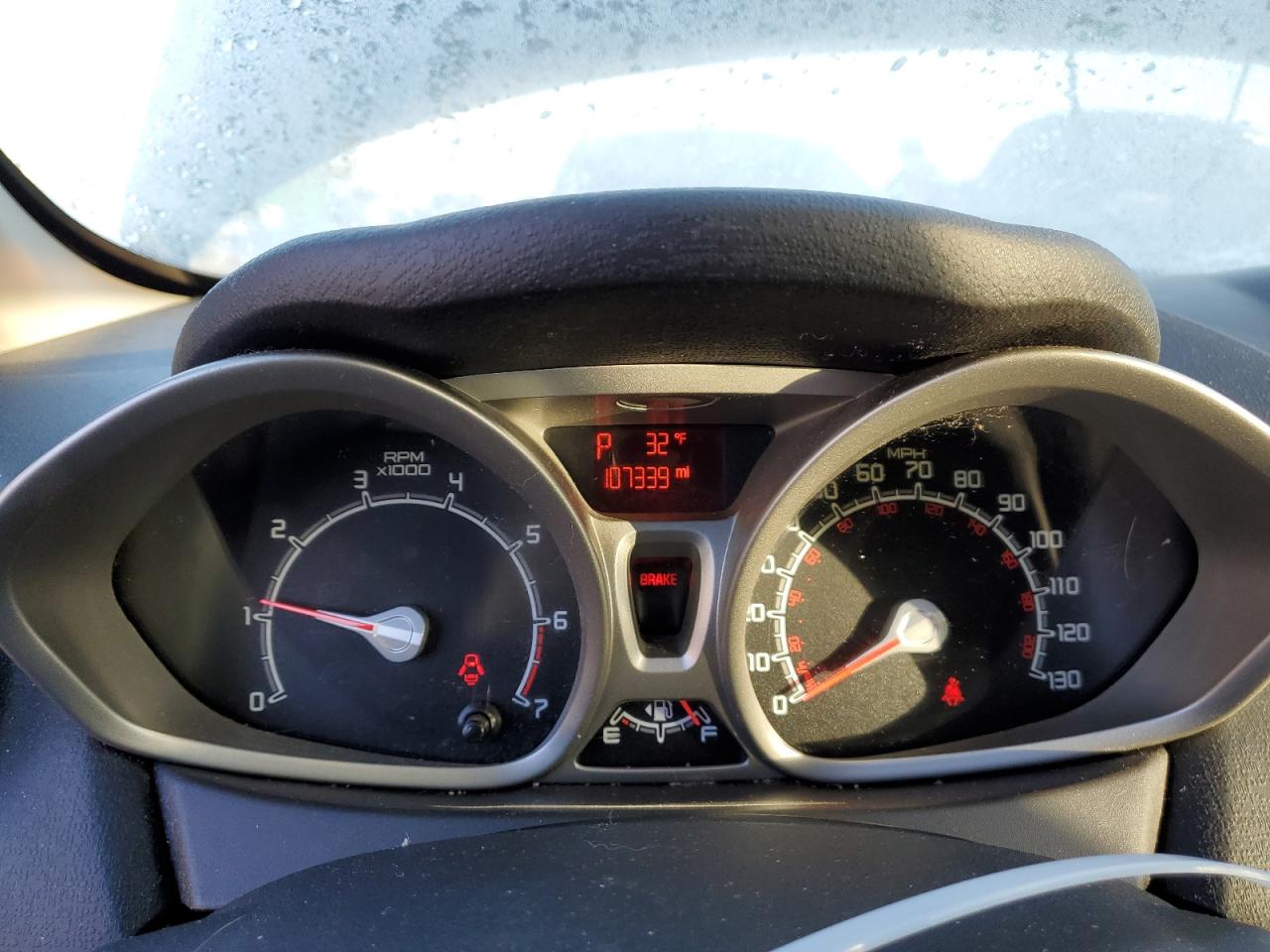 2011 Ford Fiesta - Image 9