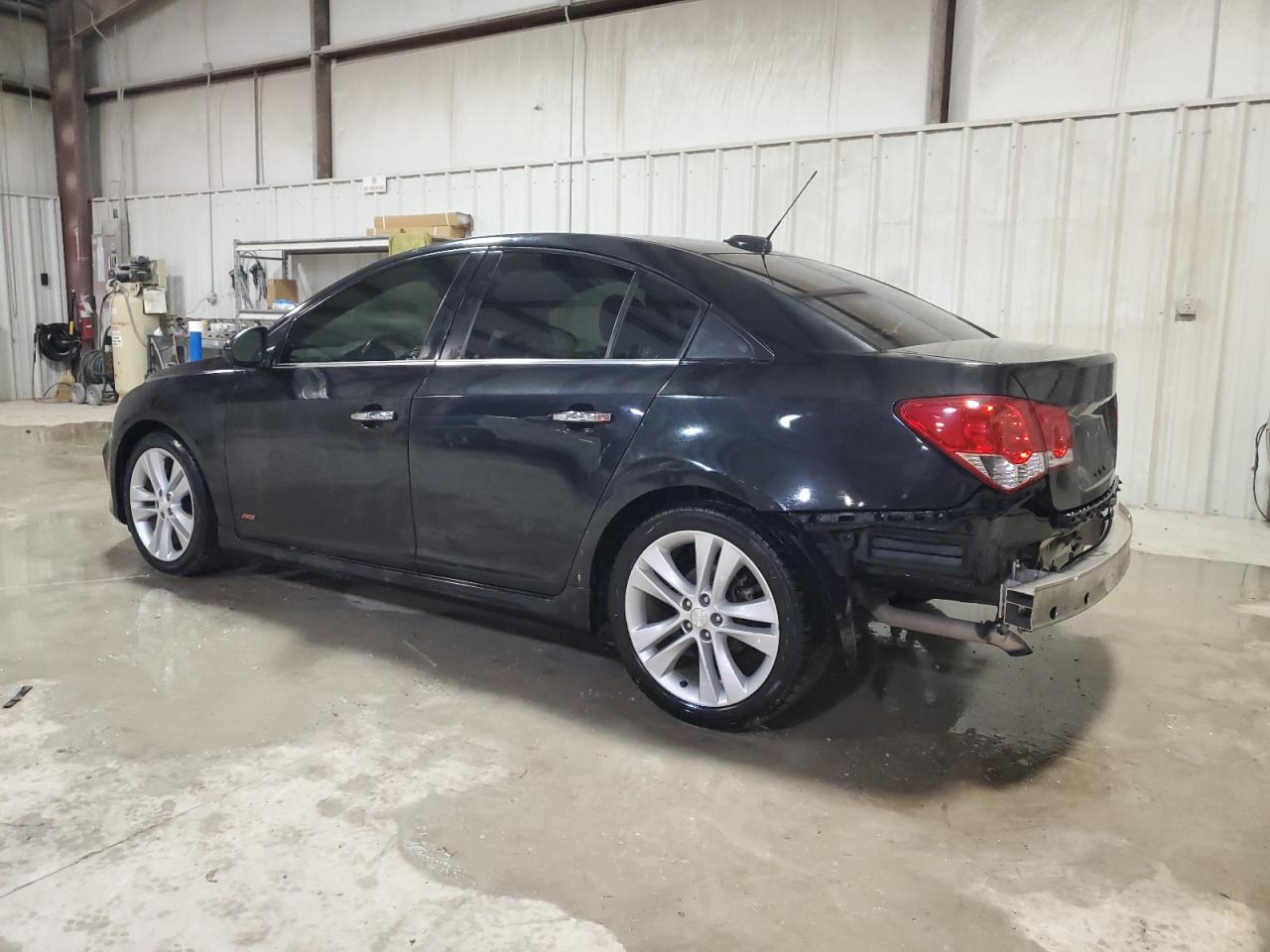 2015 Chevrolet Cruze - Image 2